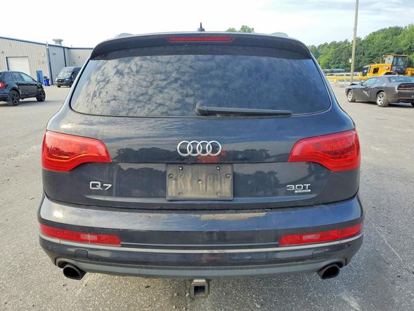 2015 AUDI Q7