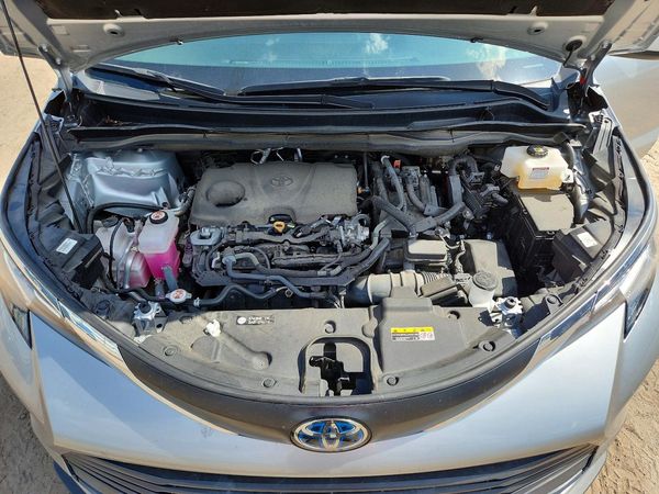 2022 TOYOTA SIENNA LE