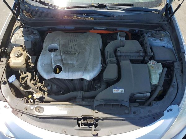 2012 HYUNDAI SONATA Middle level
