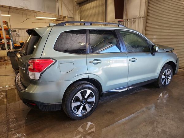 2018 SUBARU FORESTER Premium+CWP