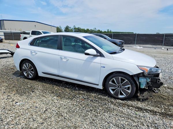 2018 HYUNDAI IONIQ Limited (HEV)