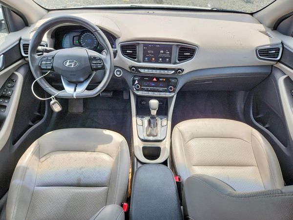 2018 HYUNDAI IONIQ Limited (HEV)
