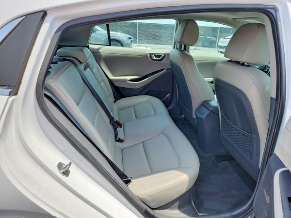 2018 HYUNDAI IONIQ Limited (HEV)