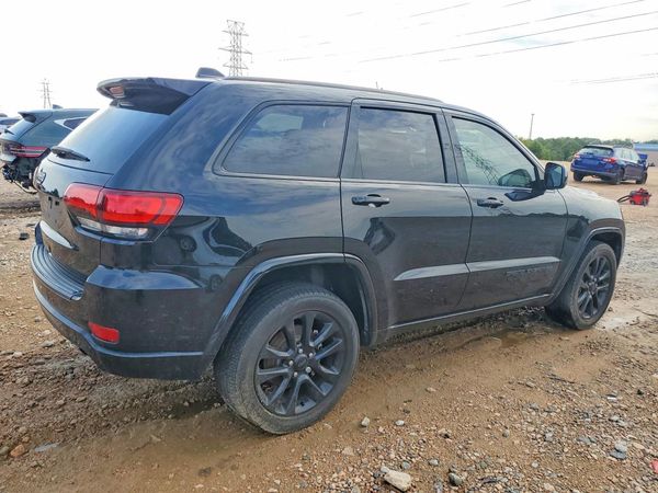 2018 JEEP GRAND CHEROKEE LAREDO 4X4