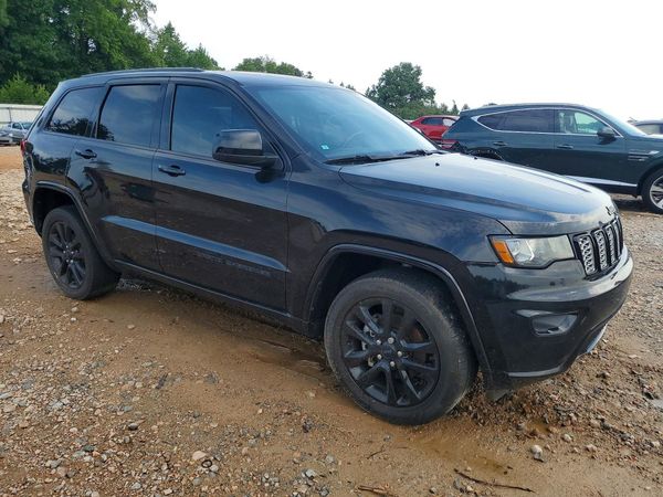 2018 JEEP GRAND CHEROKEE LAREDO 4X4