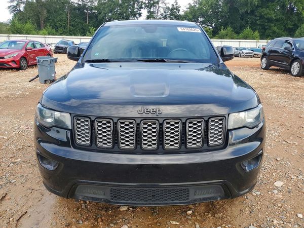 2018 JEEP GRAND CHEROKEE LAREDO 4X4