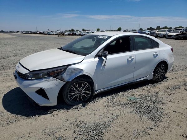 2024 KIA FORTE GT Line