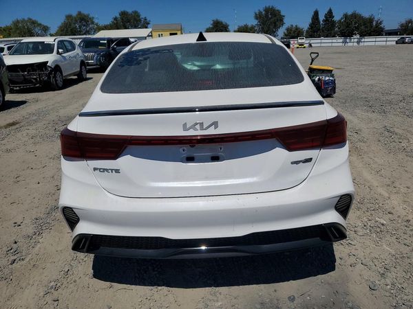 2024 KIA FORTE GT Line