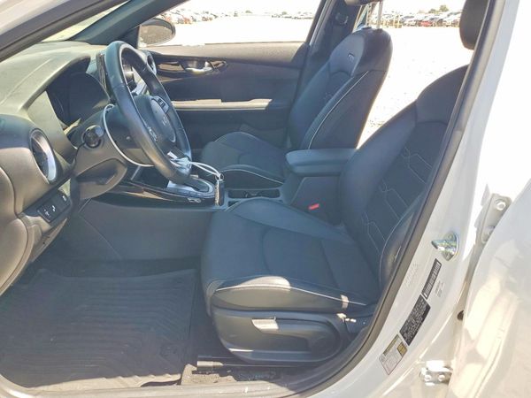 2024 KIA FORTE GT Line