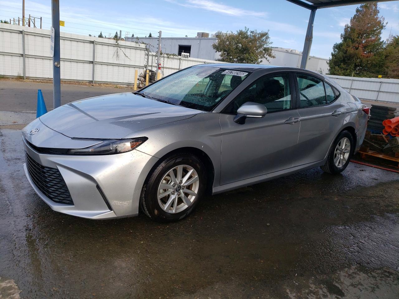2025 TOYOTA CAMRY