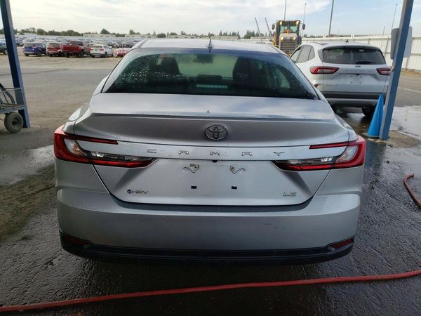 2025 TOYOTA CAMRY