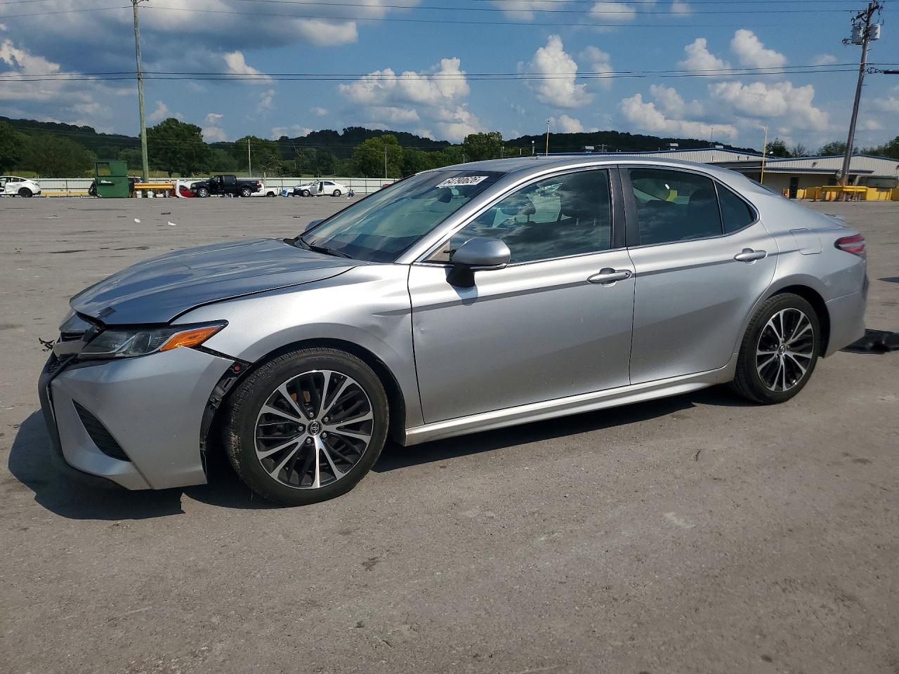 2018 TOYOTA CAMRY
