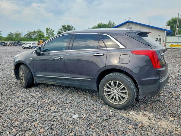 2017 CADILLAC XT5