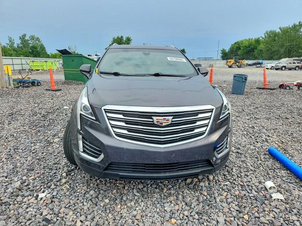 2017 CADILLAC XT5