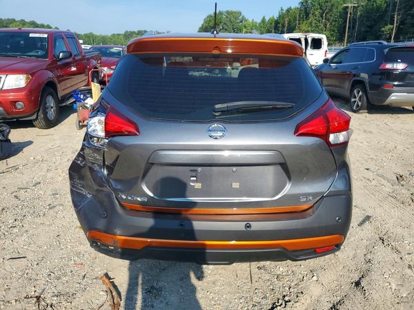 2020 NISSAN KICKS