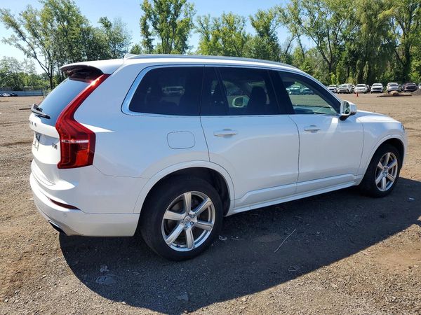 2020 VOLVO XC90 Momentum — PSRA