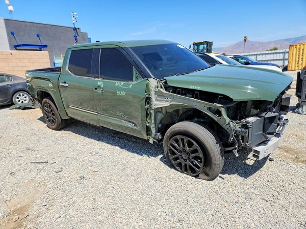 2023 TOYOTA TUNDRA