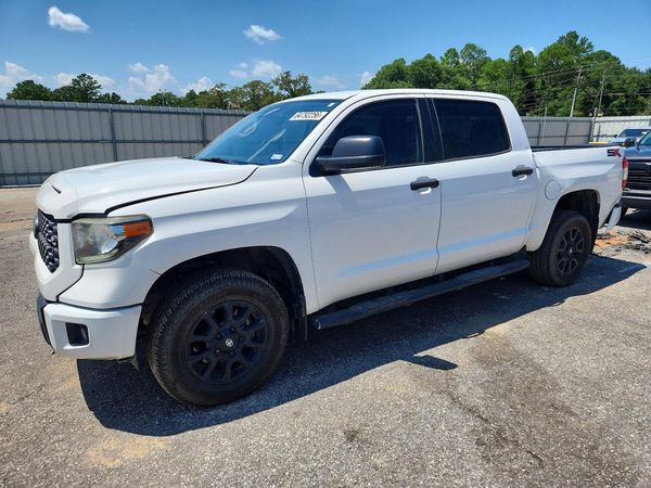 2020 TOYOTA TUNDRA SR5 Grade
