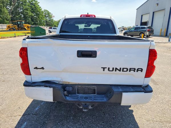 2020 TOYOTA TUNDRA SR5 Grade