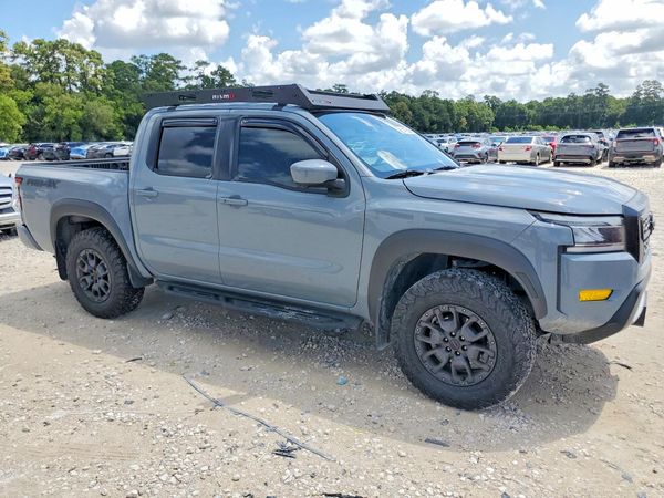 2023 NISSAN FRONTIER Crew Cab