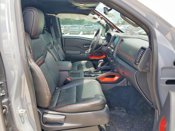 2023 NISSAN FRONTIER Crew Cab
