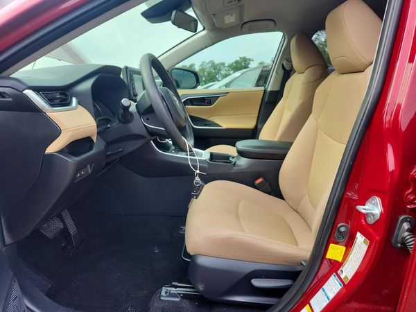 2019 TOYOTA RAV4
