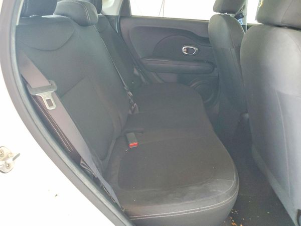 2015 KIA SOUL GL(Middle-low grade)