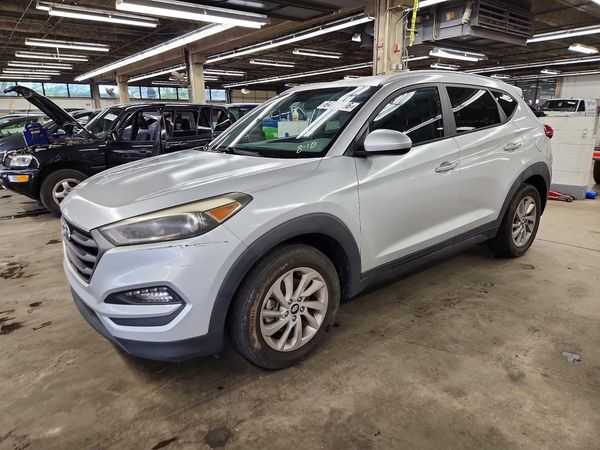 2016 HYUNDAI TUCSON