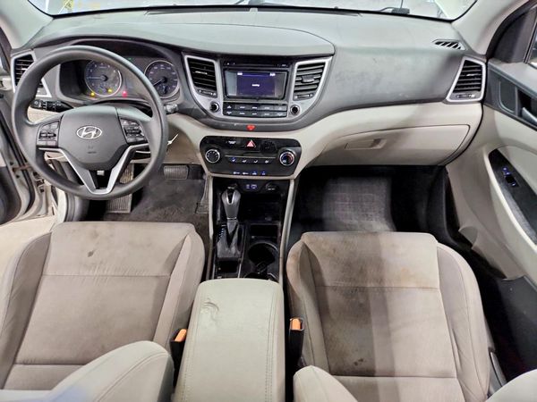 2016 HYUNDAI TUCSON