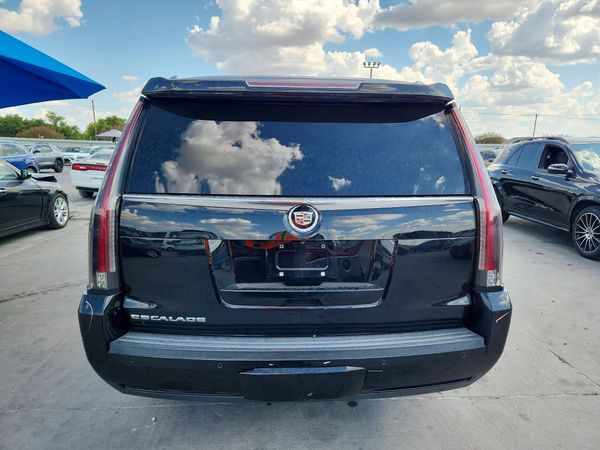 2015 CADILLAC ESCALADE