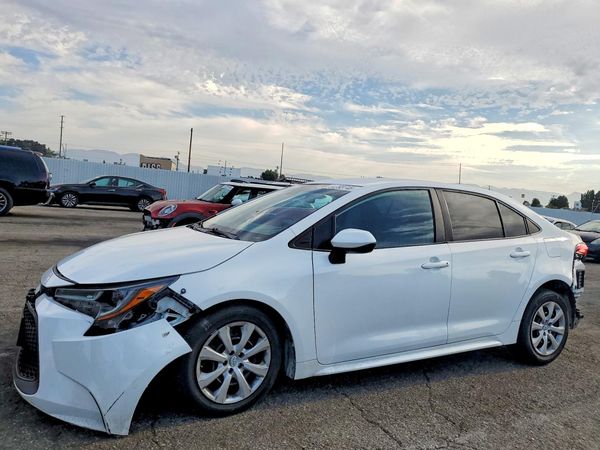 2020 TOYOTA COROLLA