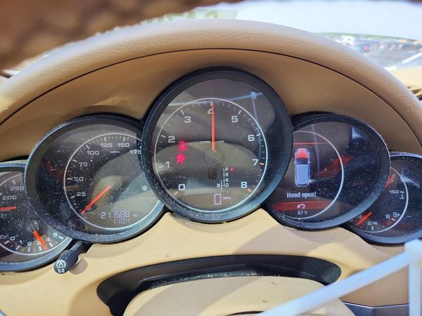 2012 PORSCHE CAYENNE
