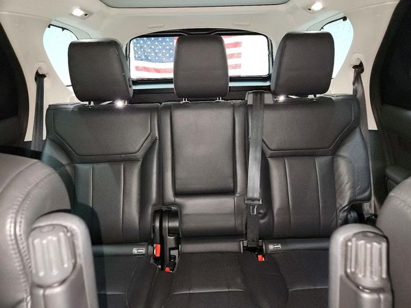 2019 LAND ROVER DISCOVERY SE