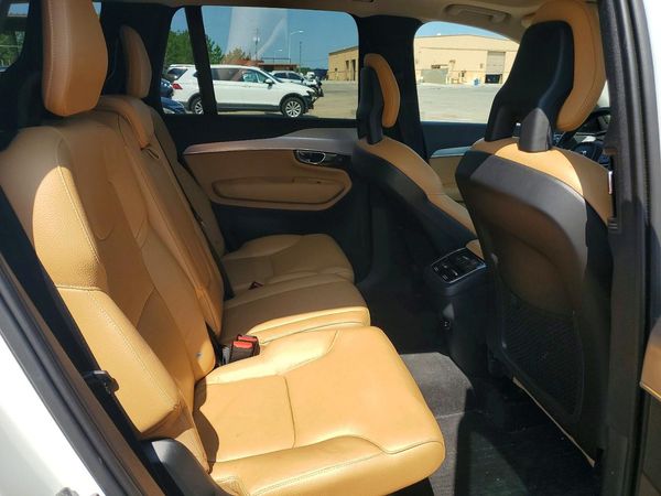 2016 VOLVO XC90 SV42 Momentum