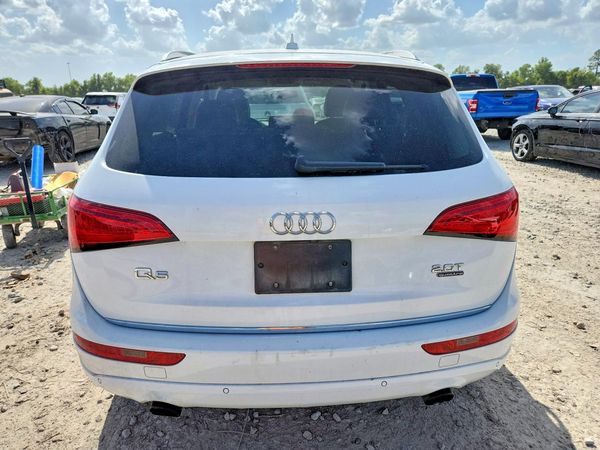 2016 AUDI Q5 quattro Premium Plus