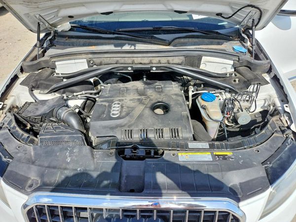 2016 AUDI Q5 quattro Premium Plus