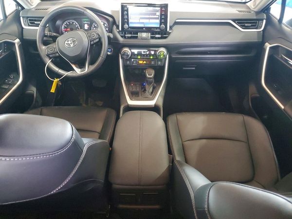 2021 TOYOTA RAV4 XLE Premium