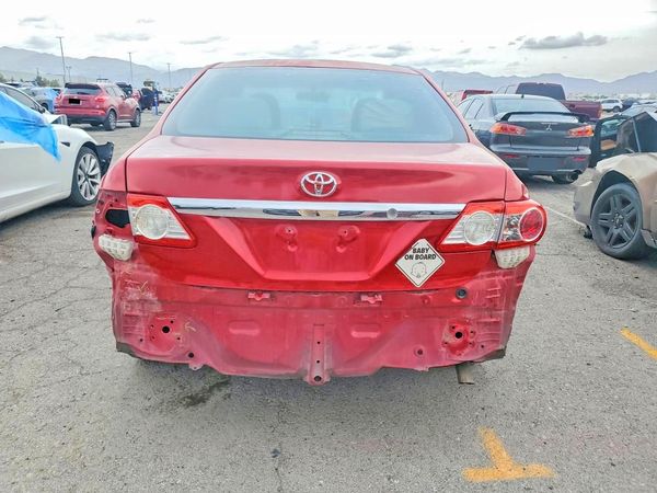 2013 TOYOTA COROLLA