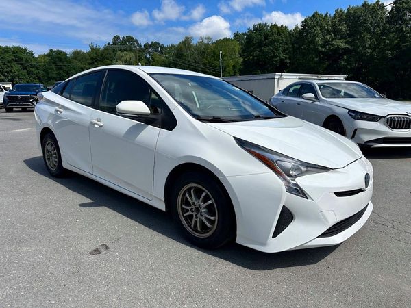 2018 TOYOTA PRIUS One/Two