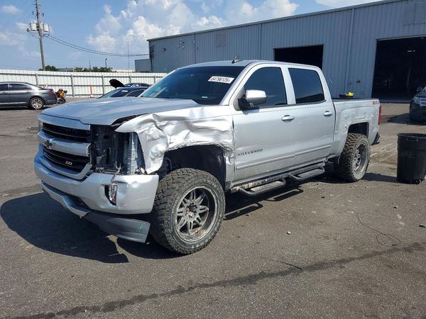 2018 CHEVROLET SILVERADO LT
