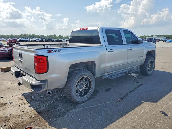 2018 CHEVROLET SILVERADO LT