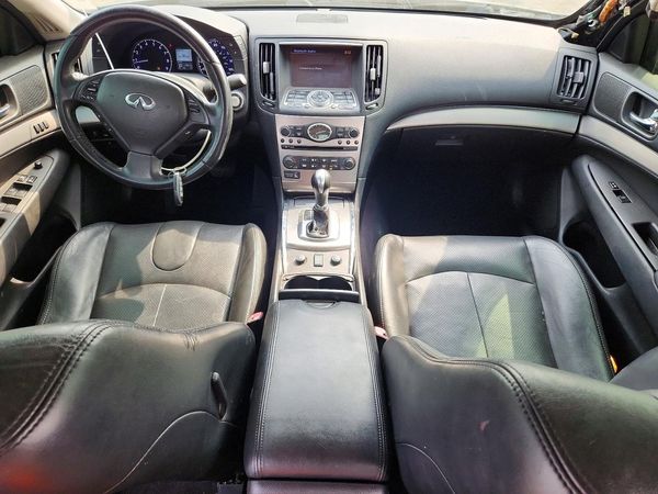 2013 INFINITI G37