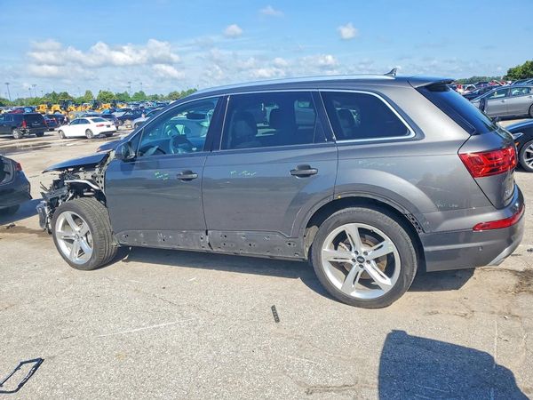 2019 AUDI Q7 quattro Prestige