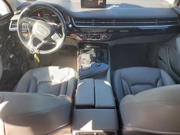 2019 AUDI Q7 quattro Prestige