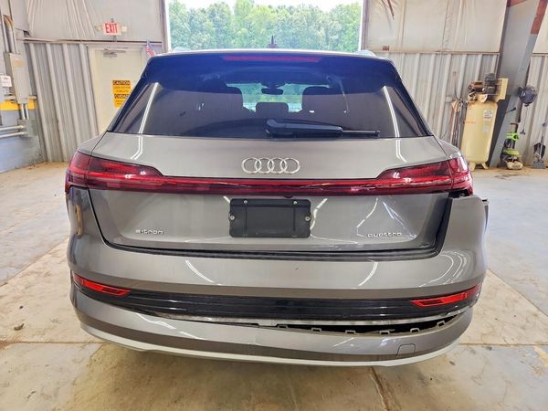 2021 AUDI E-TRON