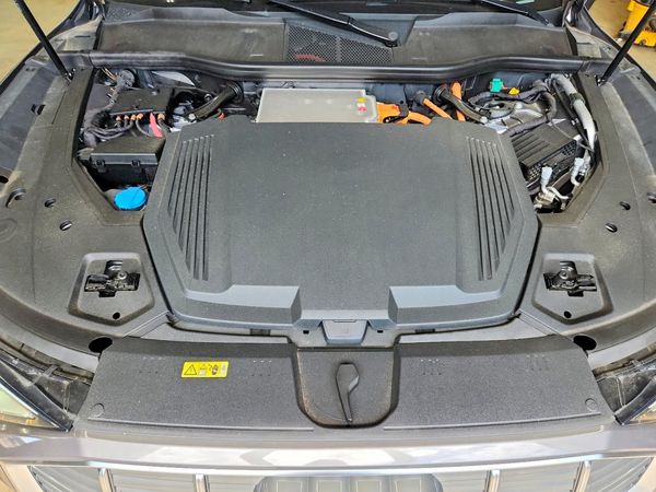 2021 AUDI E-TRON
