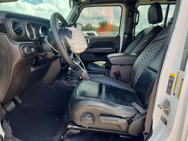 2023 JEEP GLADIATOR Overland