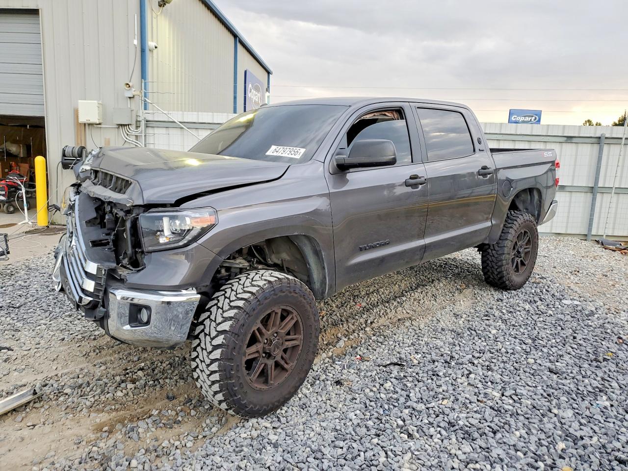 2018 TOYOTA TUNDRA