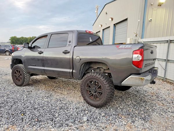 2018 TOYOTA TUNDRA