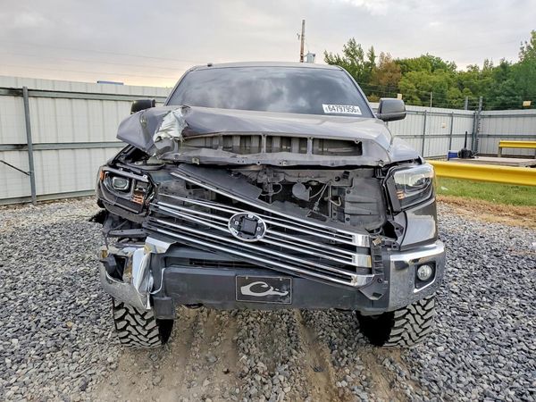 2018 TOYOTA TUNDRA